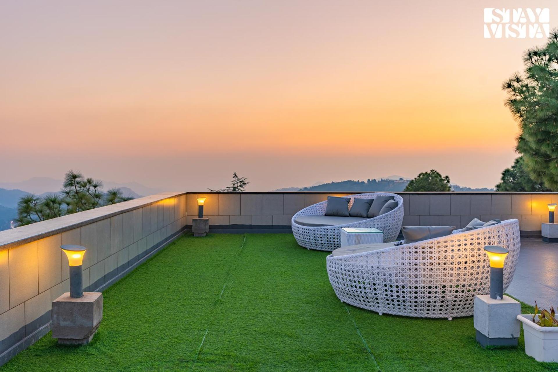 Stayvista At Serene With Outdoor Bonfire Barog Dış mekan fotoğraf